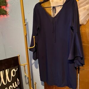 Trina Turk Nico Bell V-Neck dress size M